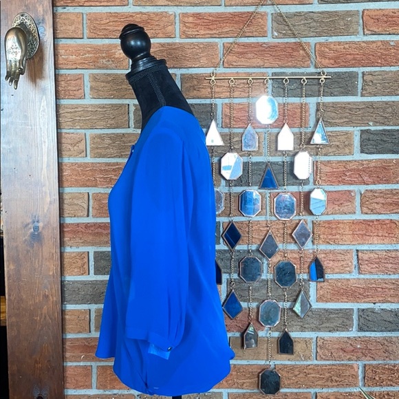 💙 RW&CO Royal Blue Blouse - Picture 2 of 7